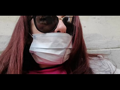 ❤️ نکولیٹا نے اپنے پڑوسی سے بدلہ لیا اور اپنے گیراج میں پیشاب کر دیا (خصوصی کوویڈ 19 اطالوی قرنطینہ) ❤  ہم پر  ❌️❤